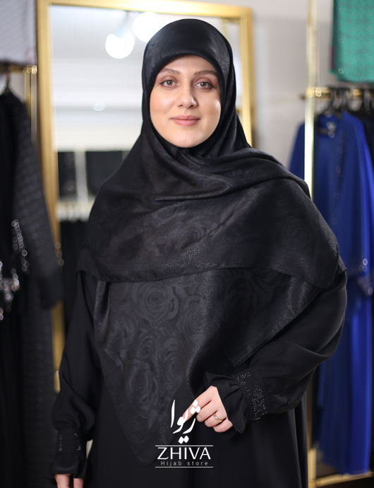 روسری گل رز لمه مشكی