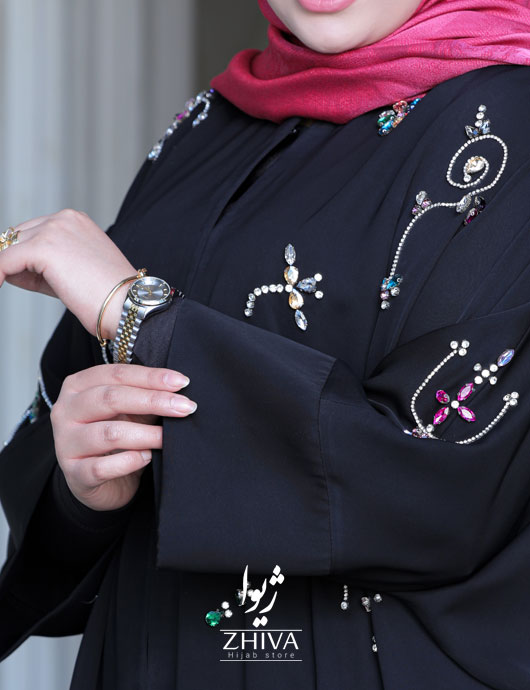 عبا جواهردوزی عروسك