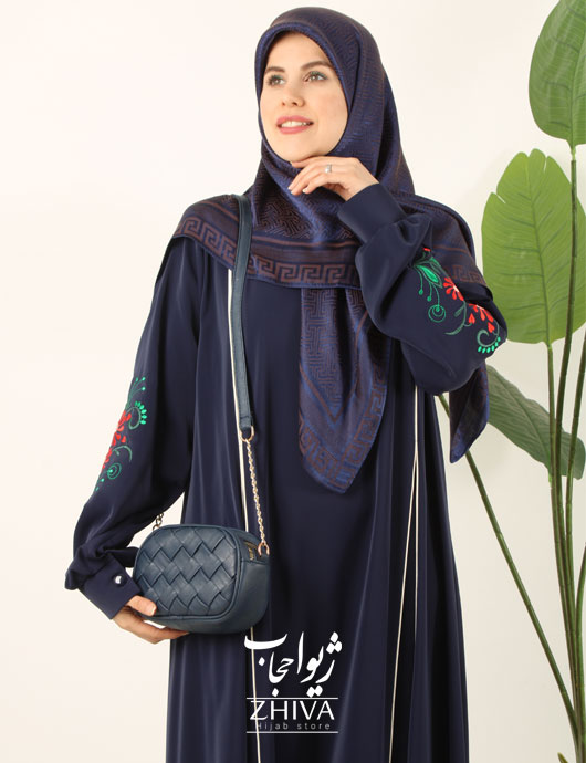 مانتو عبایی ترنم گلدوزی سرمه ای
