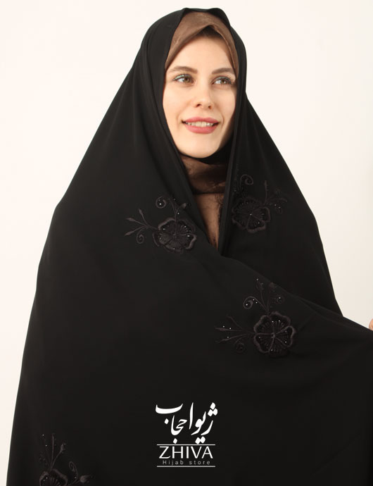 چادر سنتی گلدوزی